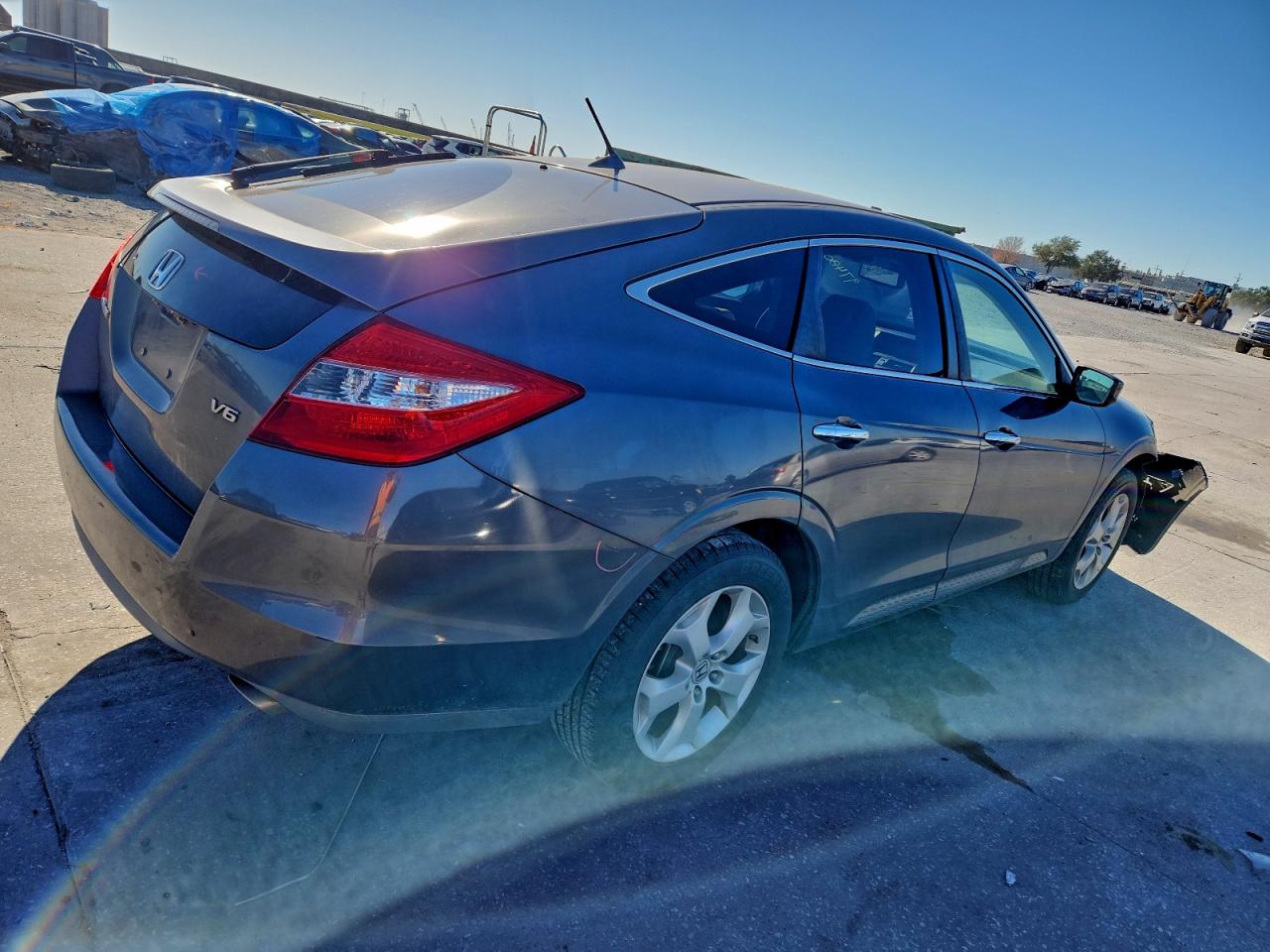 2012 HONDA CROSSTOUR EXL photo 3