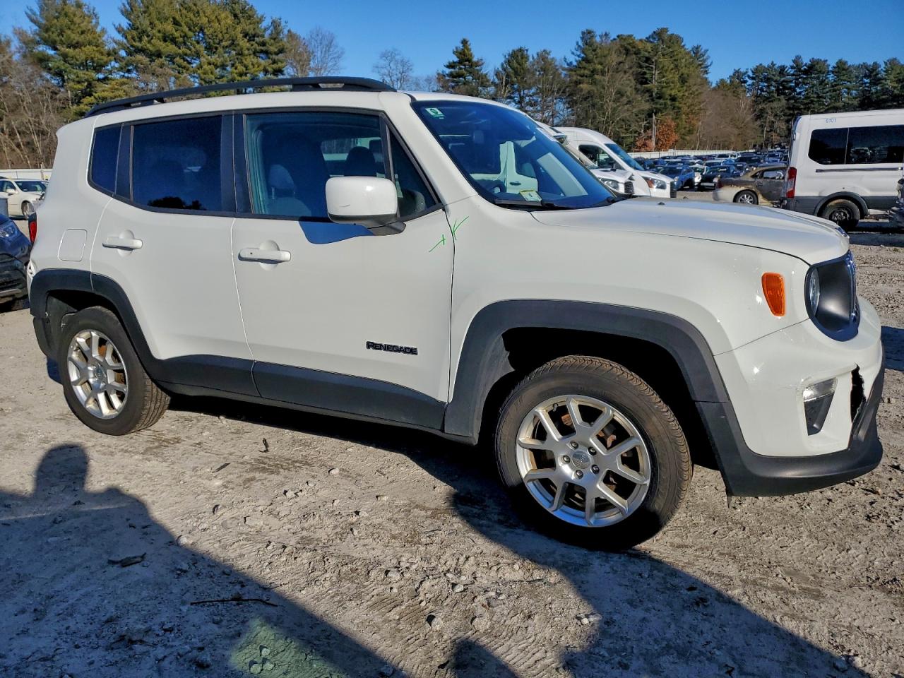 2020 JEEP RENEGADE LATITUDE photo 4