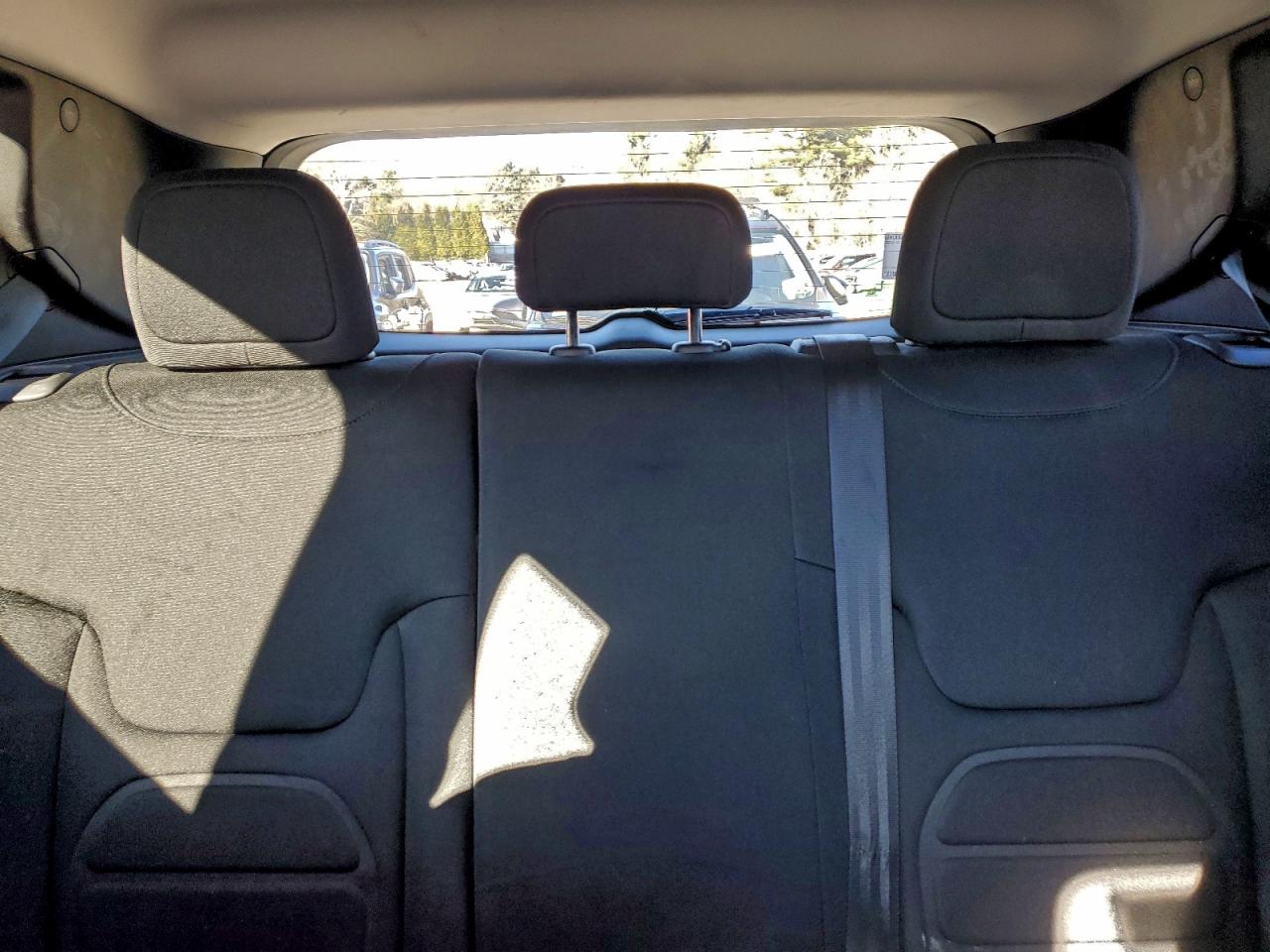2020 JEEP RENEGADE LATITUDE photo 10