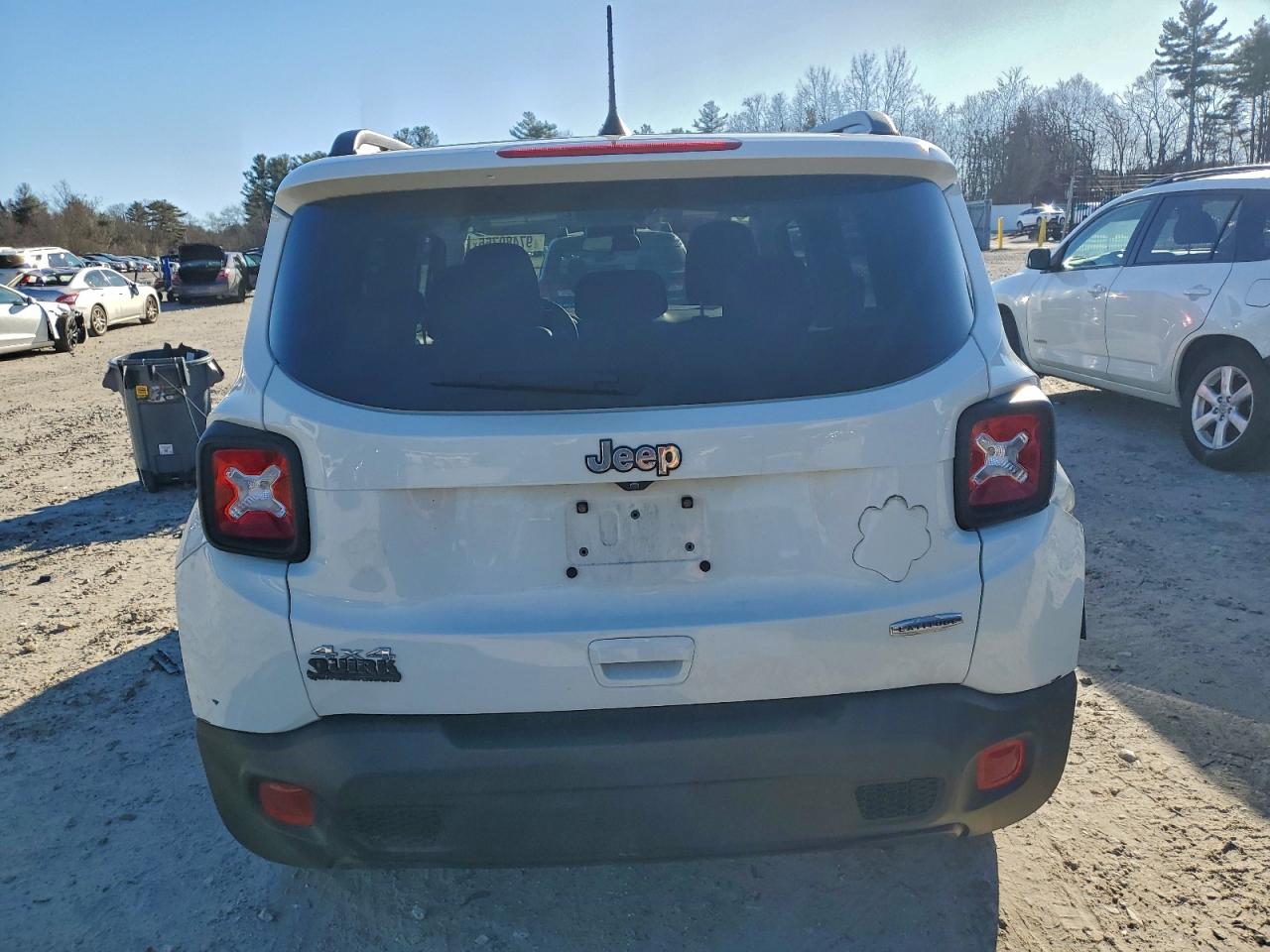 2020 JEEP RENEGADE LATITUDE photo 6