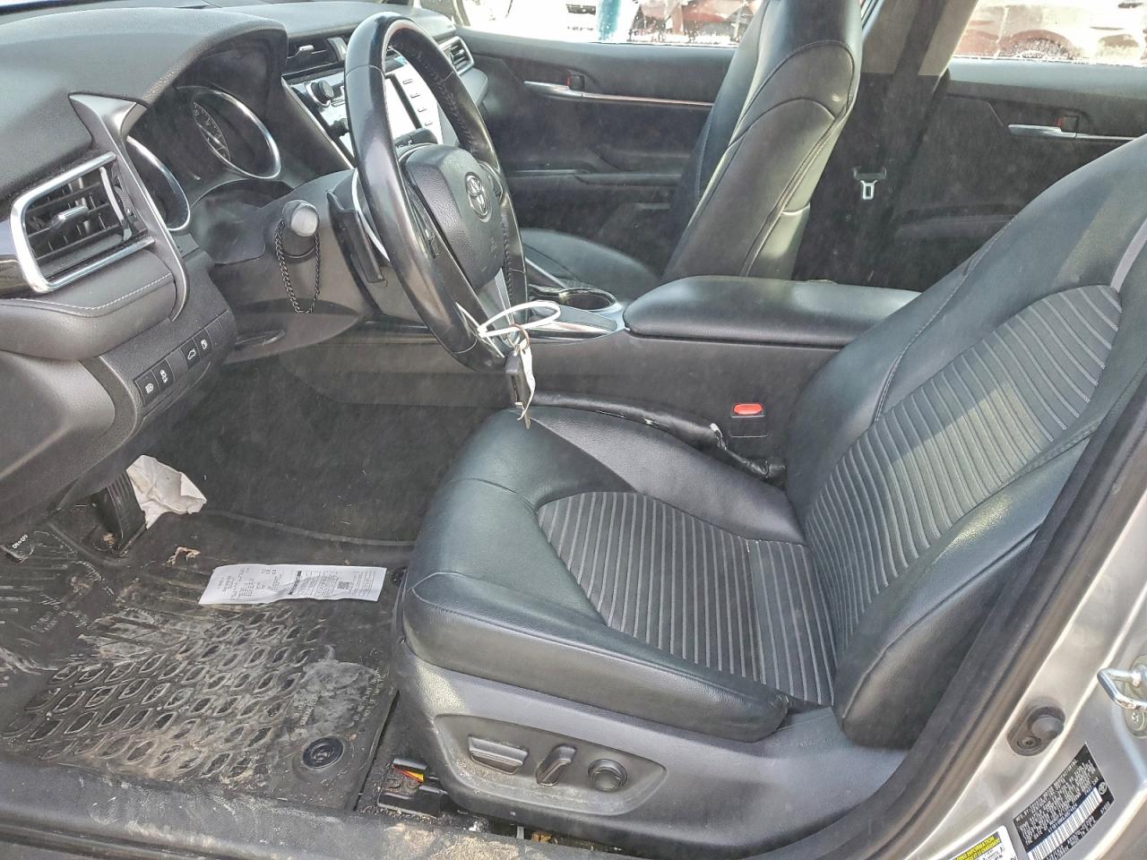 2018 TOYOTA CAMRY L photo 7