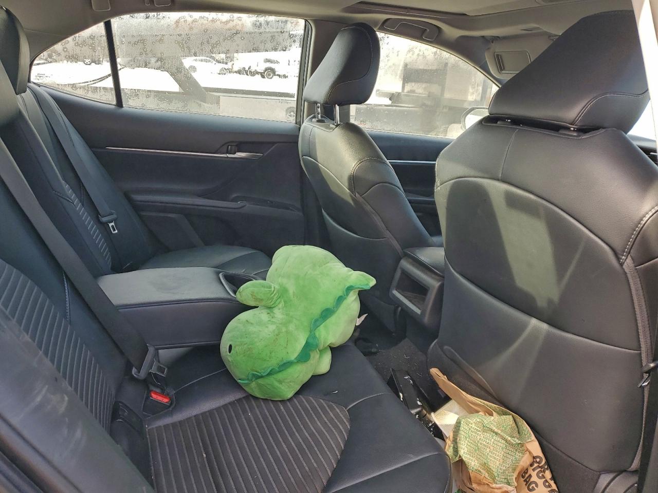 2018 TOYOTA CAMRY L photo 10