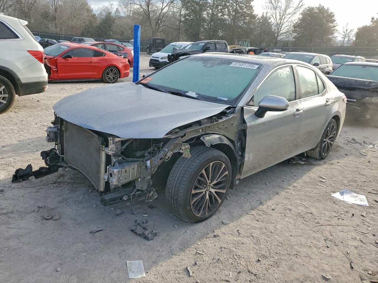 2018 TOYOTA CAMRY