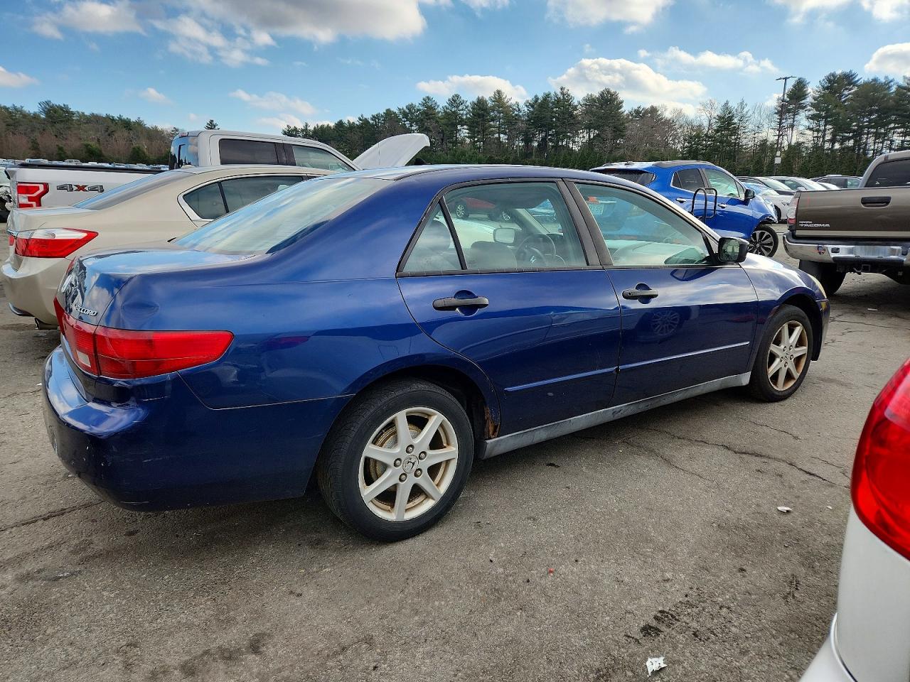2005 HONDA ACCORD DX photo 3