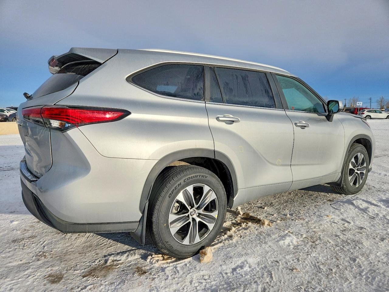 2023 TOYOTA HIGHLANDER L photo 3