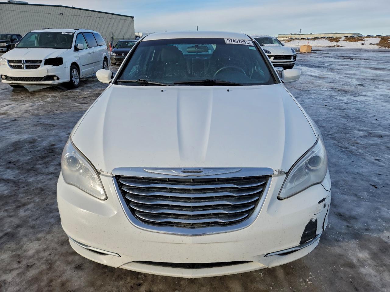 2013 CHRYSLER 200 LX photo 5