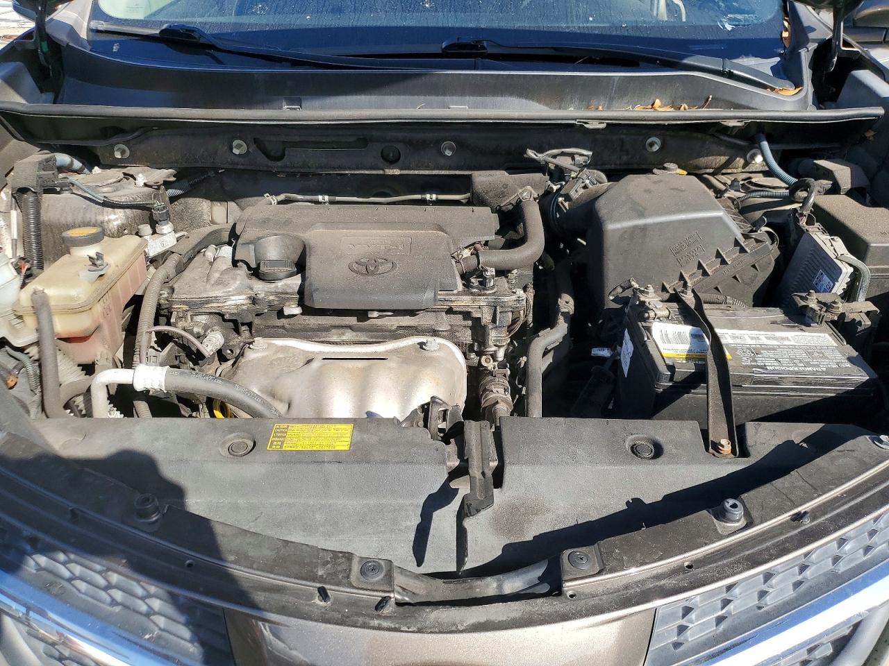 2013 TOYOTA RAV4 XLE photo 12
