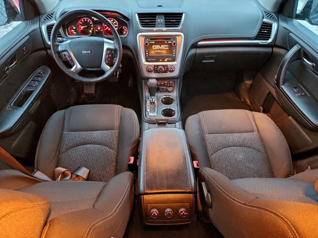 2015 GMC ACADIA SLE photo 8
