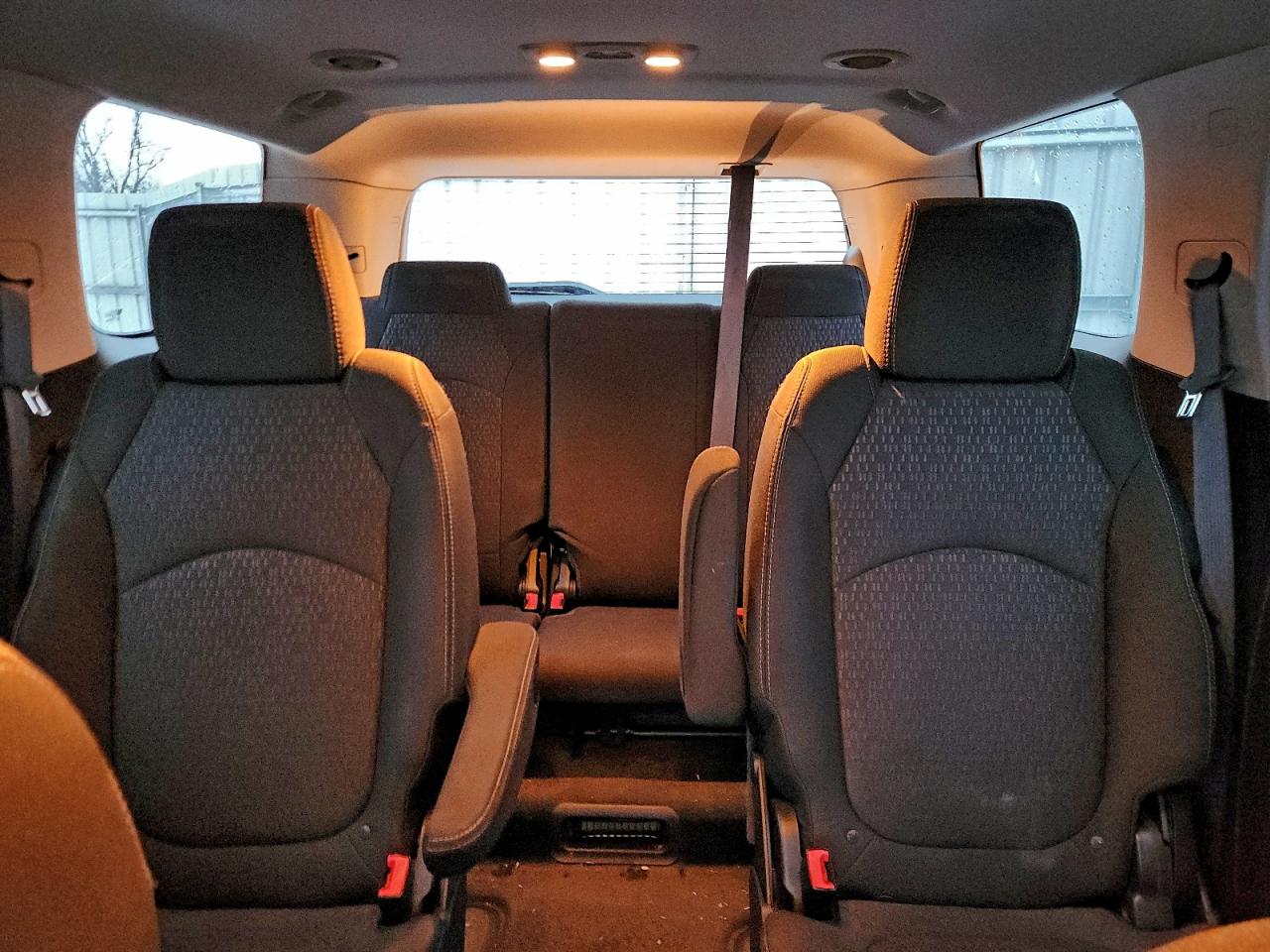 2015 GMC ACADIA SLE photo 10