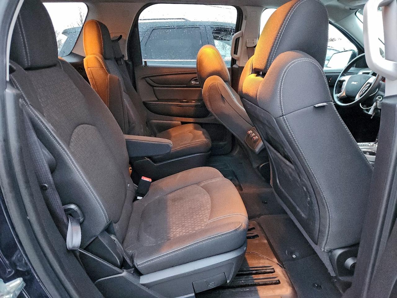 2015 GMC ACADIA SLE photo 11