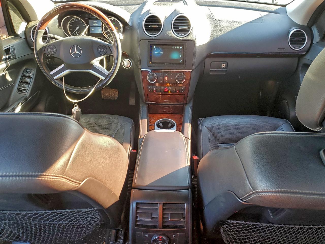 2012 MERCEDES-BENZ GL 550 4MATIC photo 29