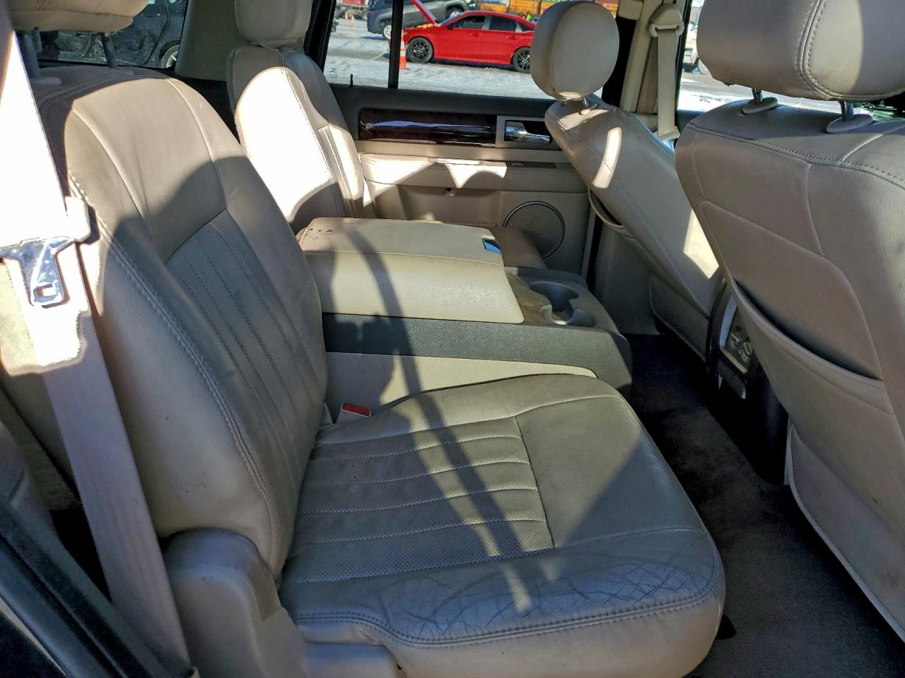 2004 LINCOLN NAVIGATOR photo 11
