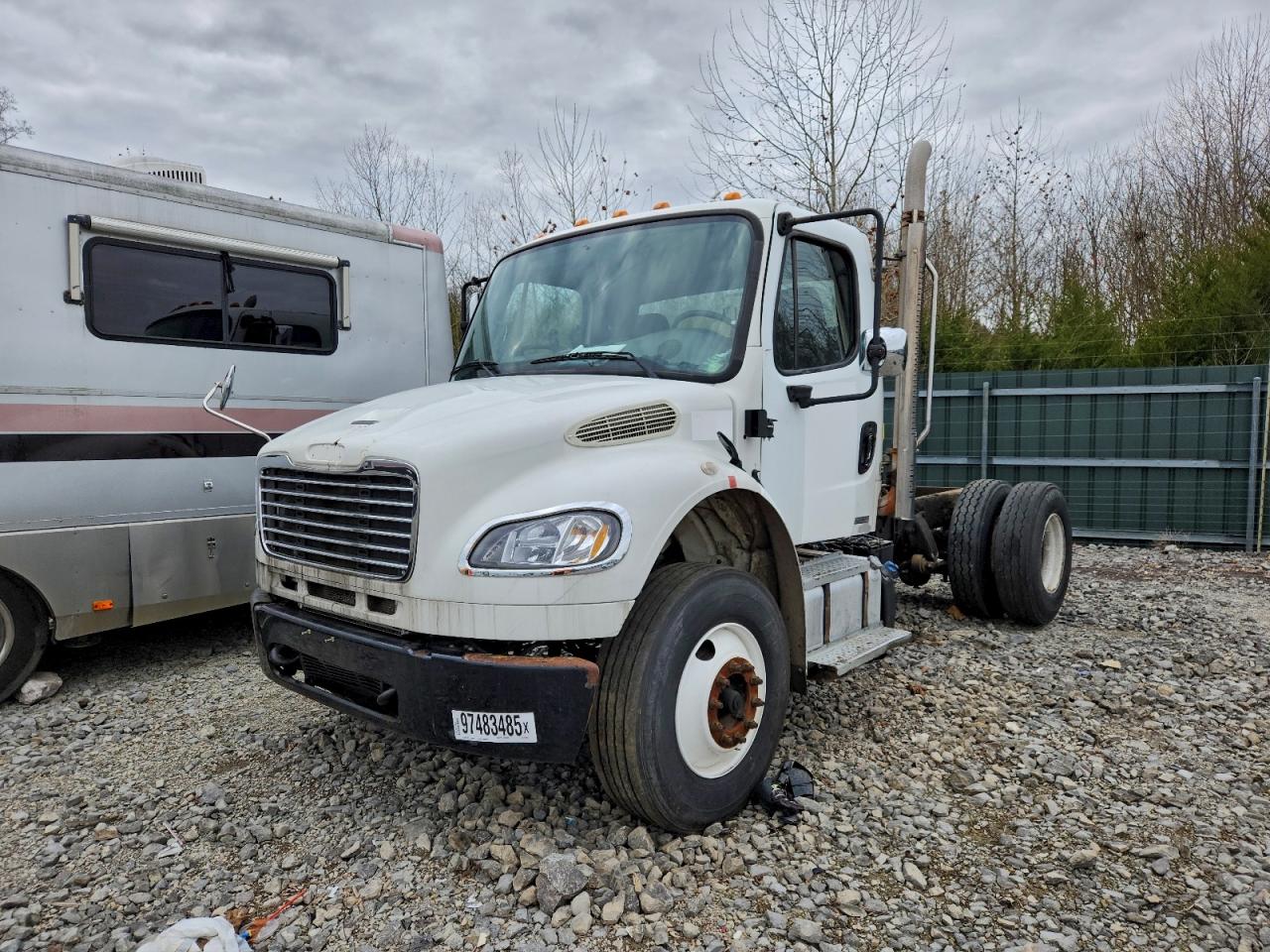 2013 FREIGHTLINER BUSINESS CLASS M2 TRUCK CAB ANDCHASSIS photo 2