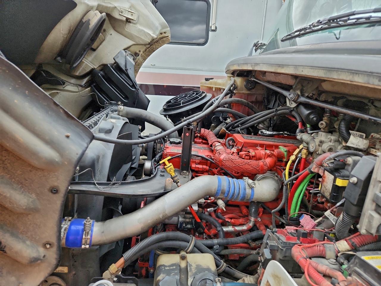 2013 FREIGHTLINER BUSINESS CLASS M2 TRUCK CAB ANDCHASSIS photo 7