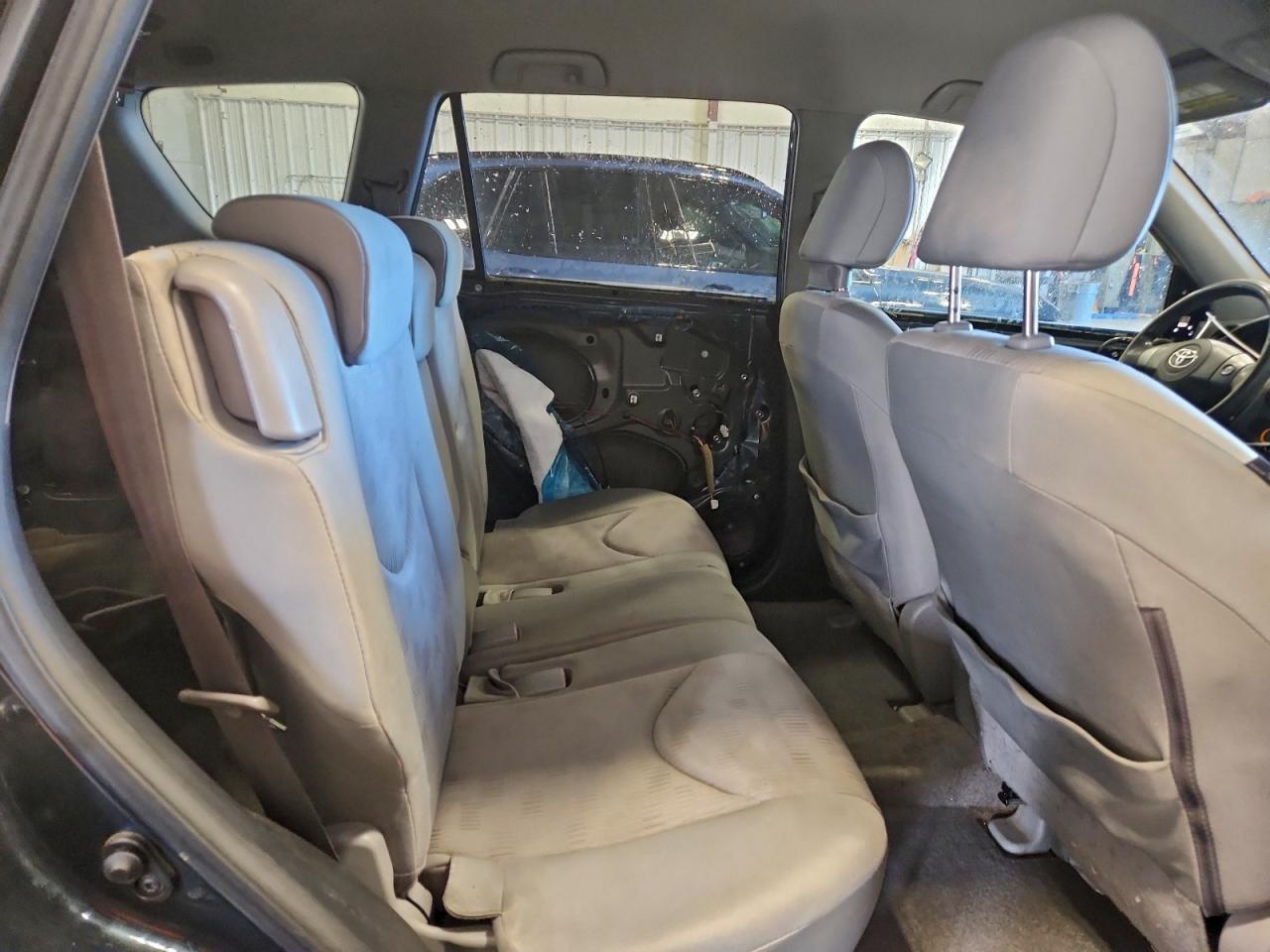 2010 TOYOTA RAV4 photo 21