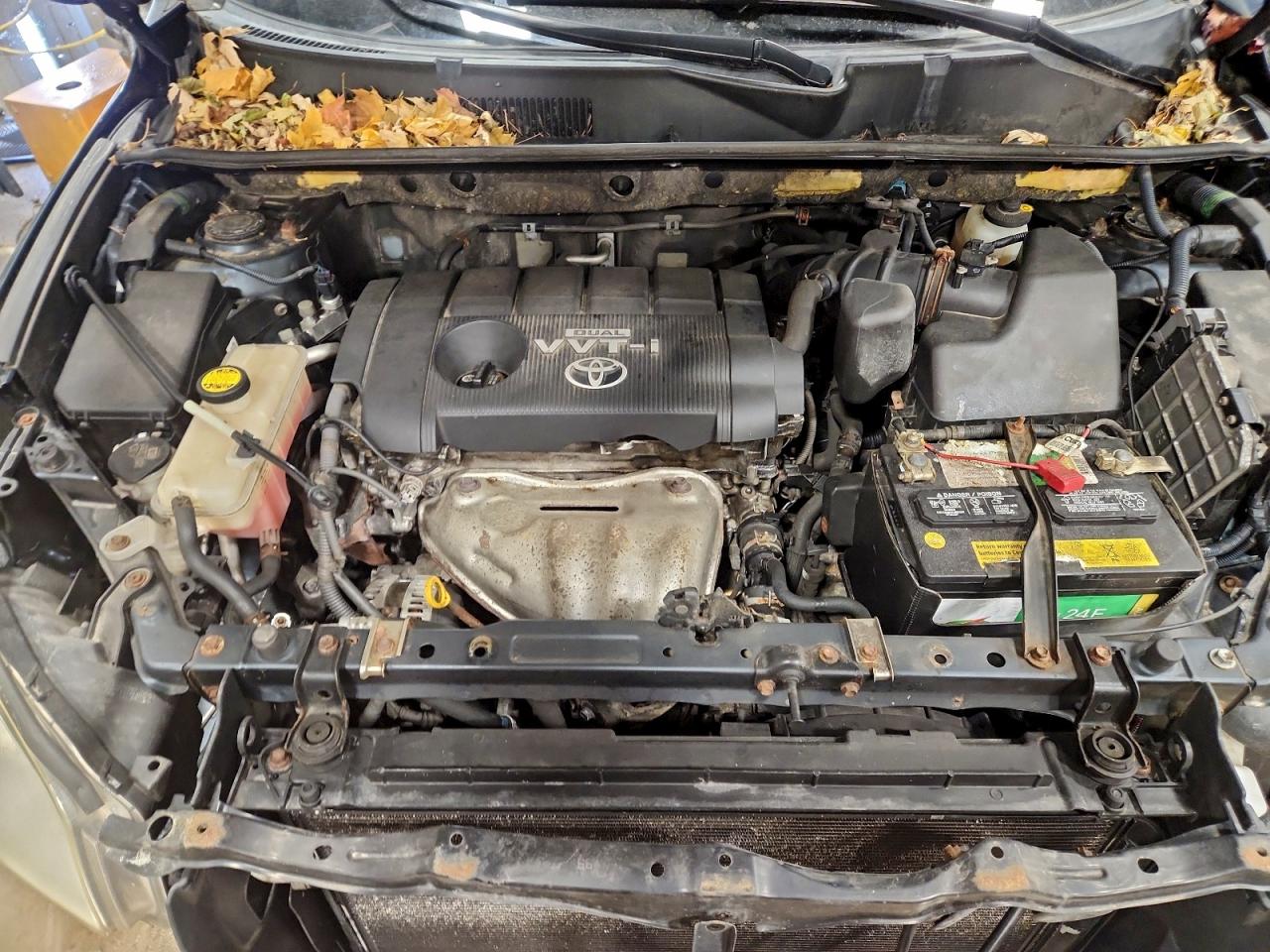 2010 TOYOTA RAV4 photo 23