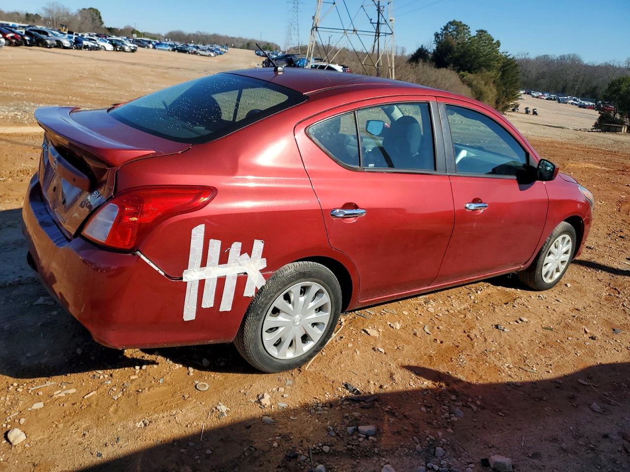 2019 NISSAN VERSA S photo 7