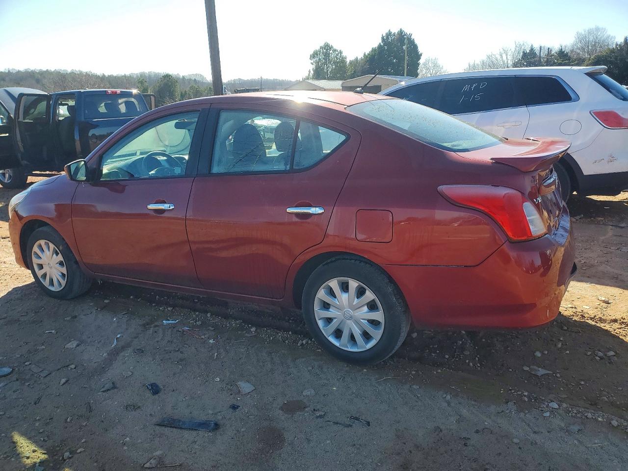 2019 NISSAN VERSA S photo 4