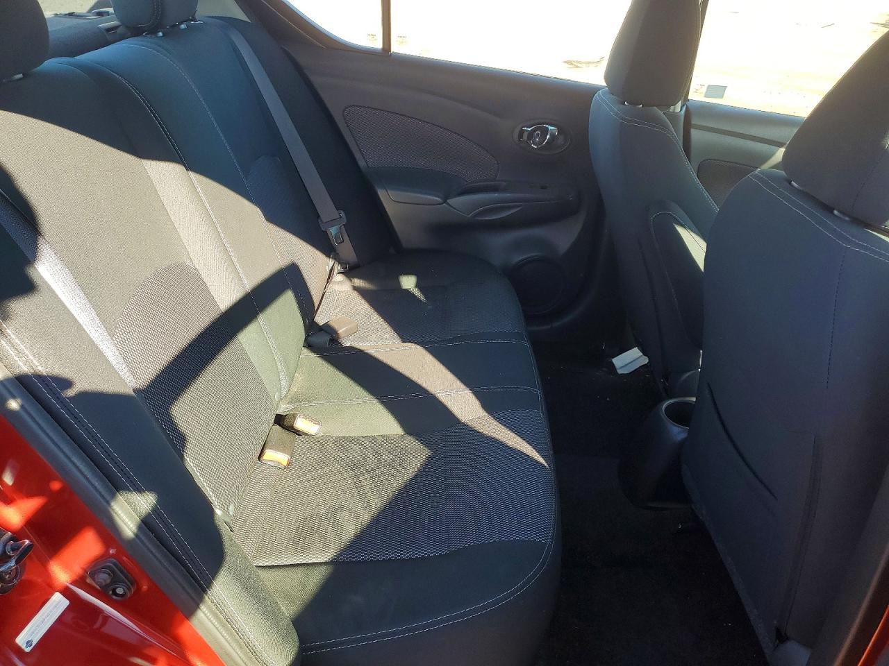 2019 NISSAN VERSA S photo 28