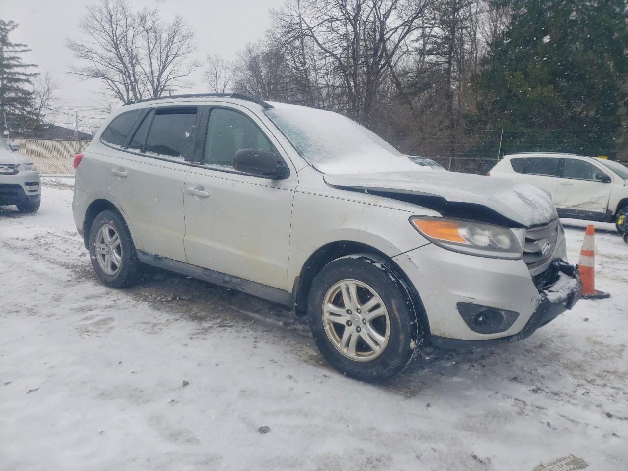 2012 HYUNDAI SANTA FE GLS photo 7