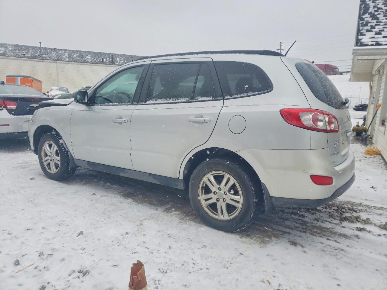 2012 HYUNDAI SANTA FE GLS photo 3