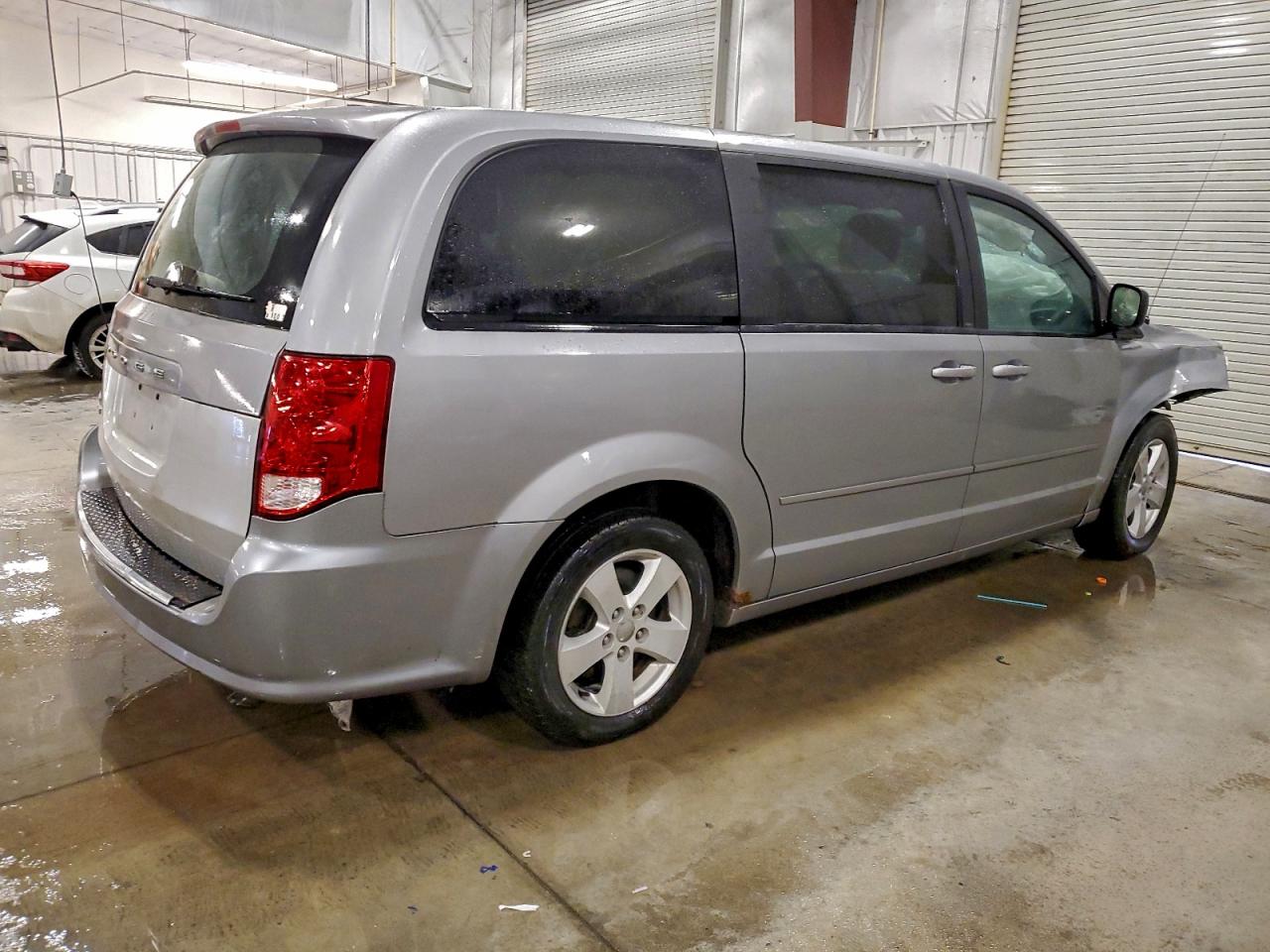 2013 DODGE GRAND CARAVAN SE photo 5