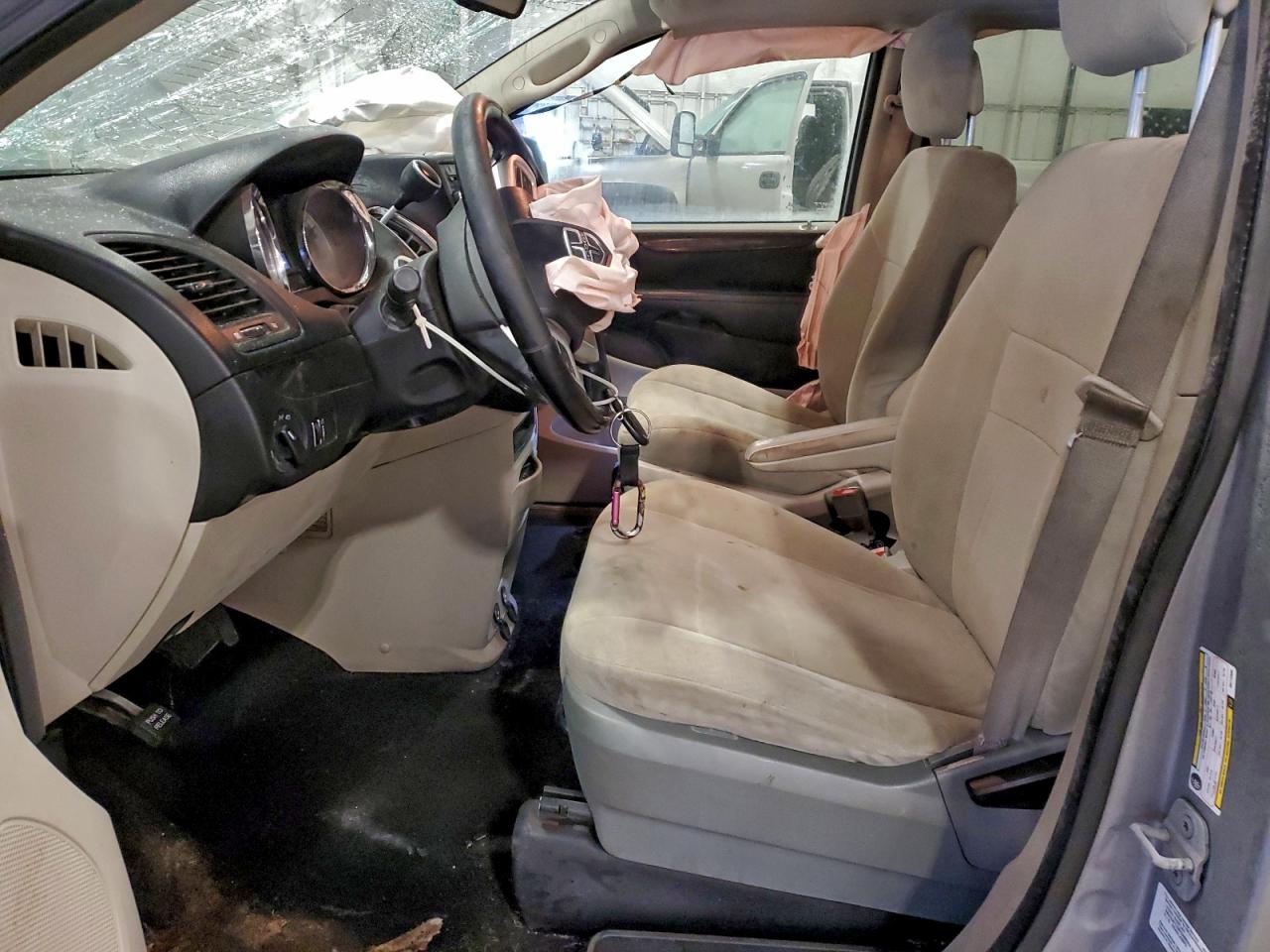 2013 DODGE GRAND CARAVAN SE photo 13