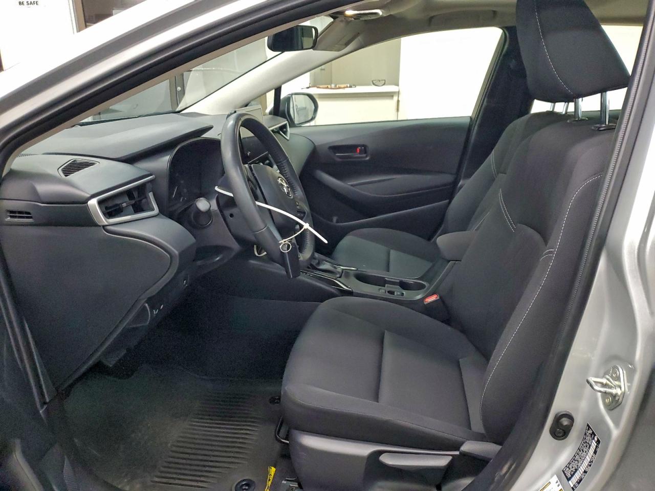 2024 TOYOTA COROLLA LE photo 7