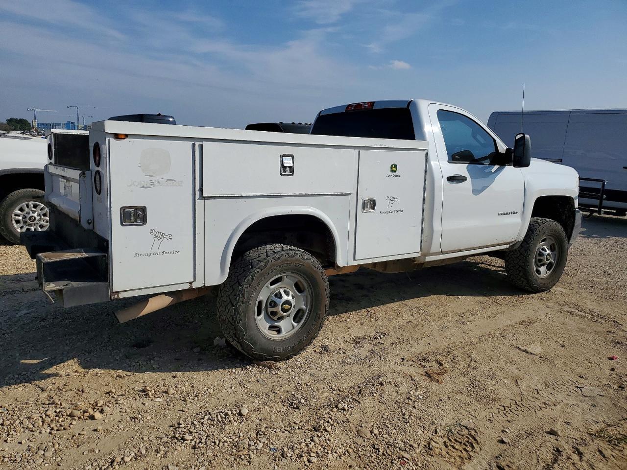 2015 CHEVROLET SILVERADO 2500 UTILITY / SERVICE TRUCK photo 5