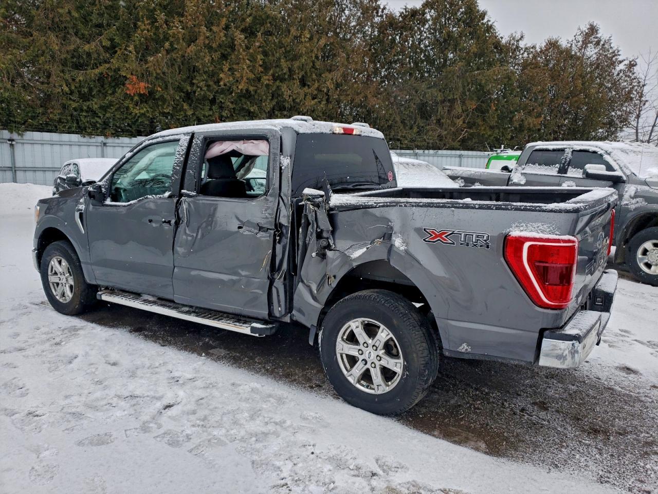 2022 FORD F150 SUPERCREW photo 2