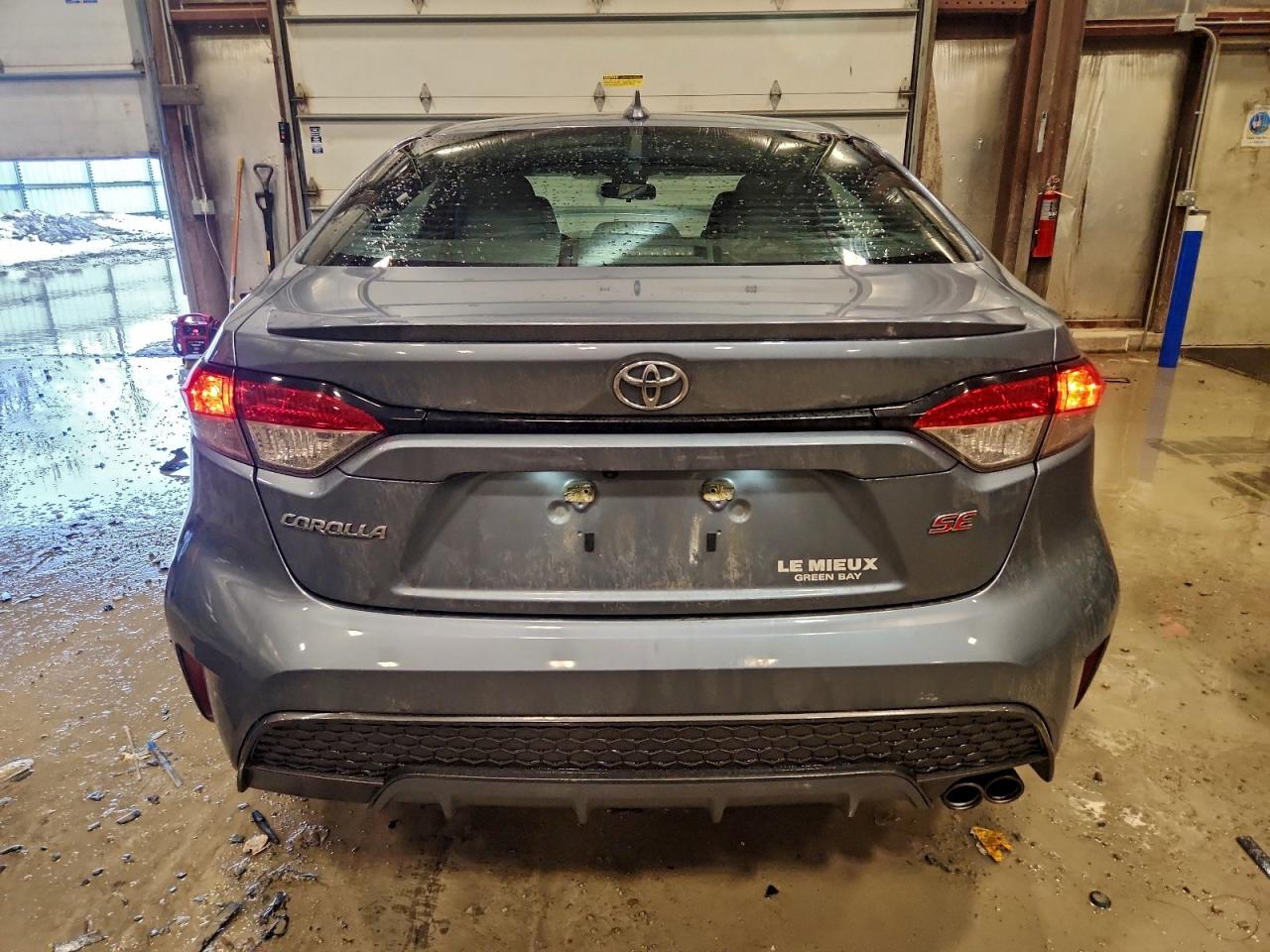 2020 TOYOTA COROLLA SE photo 6