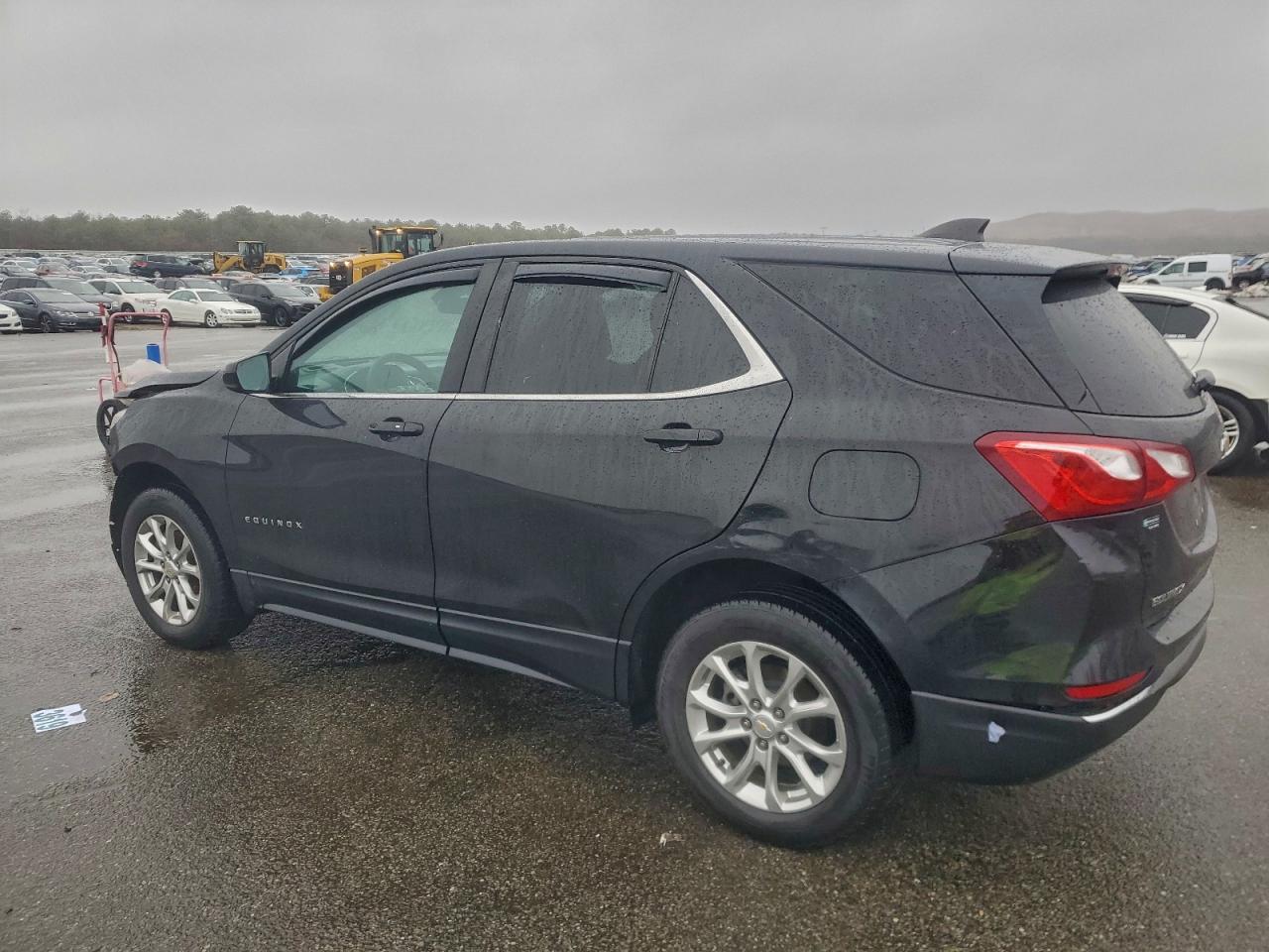 2021 CHEVROLET EQUINOX LT photo 2