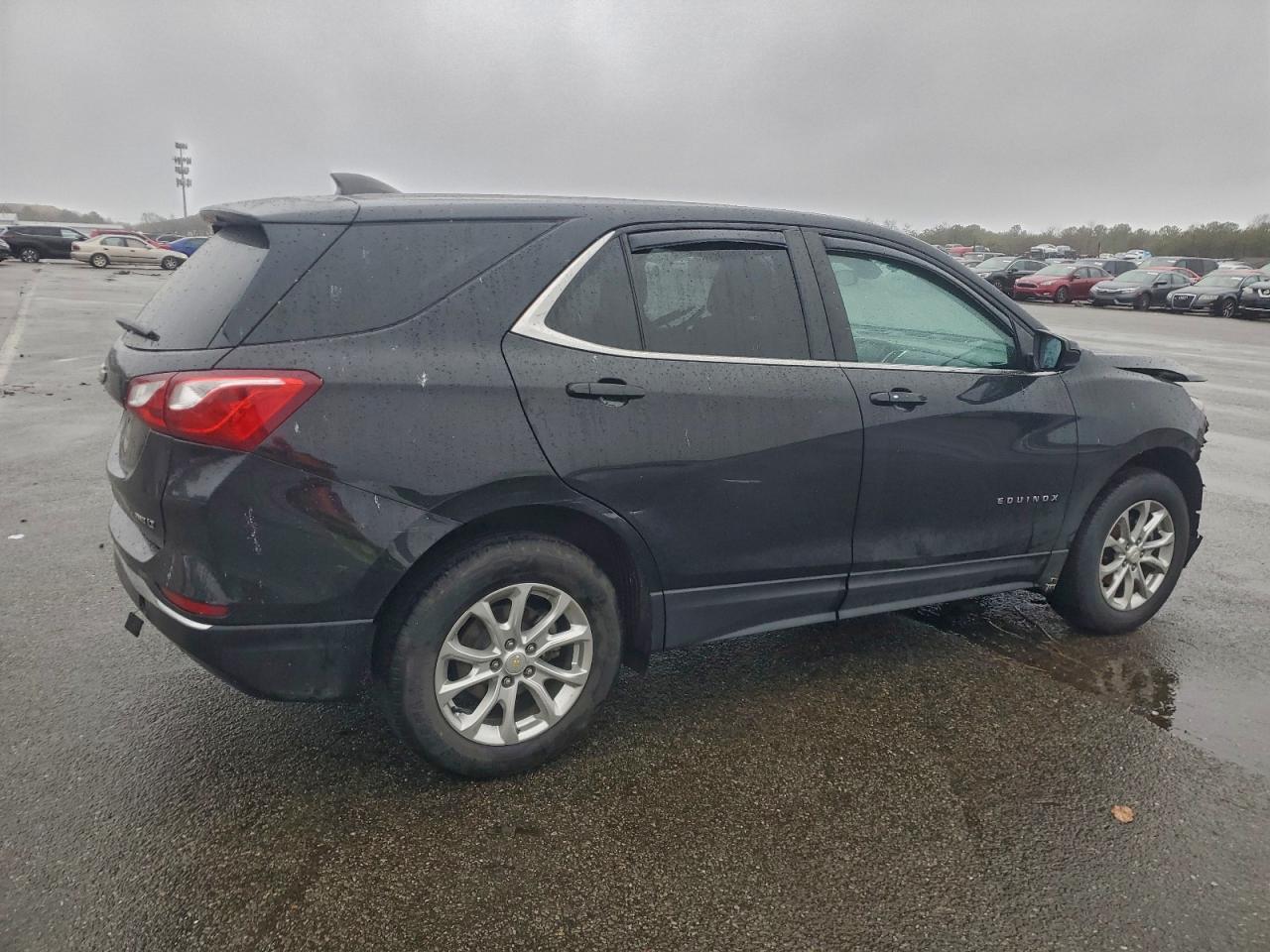 2021 CHEVROLET EQUINOX LT photo 3