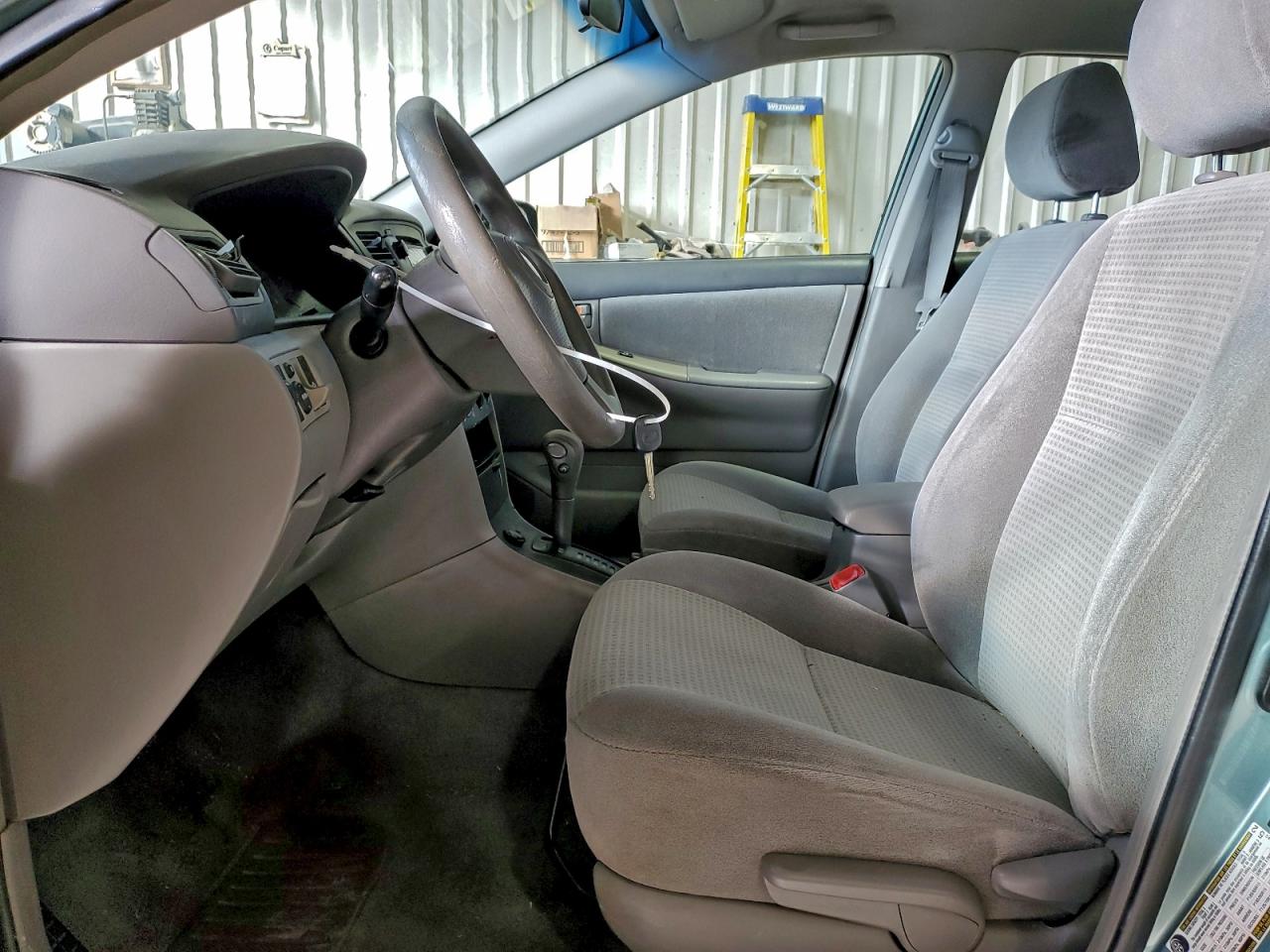 2006 TOYOTA COROLLA CE photo 7