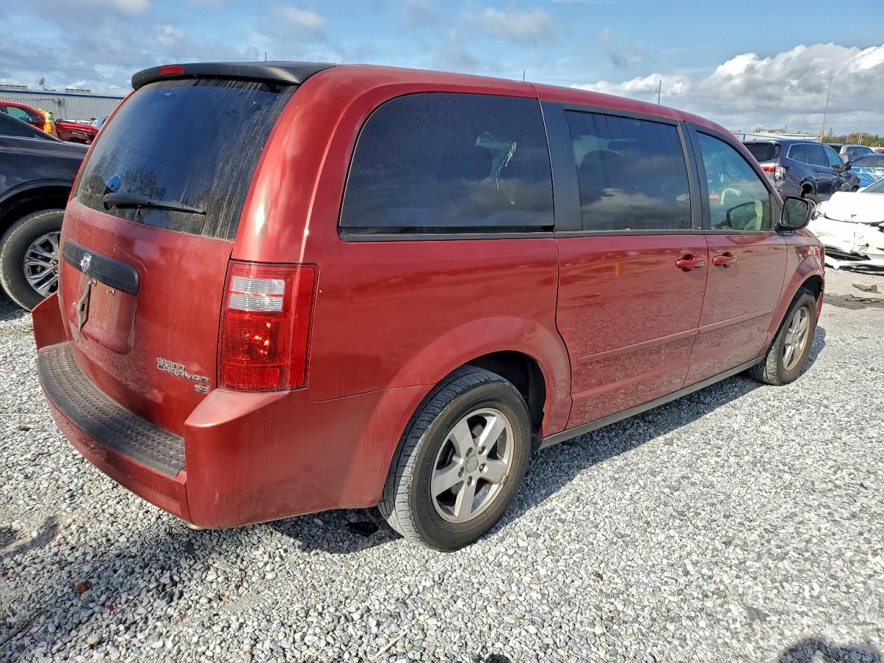 2010 DODGE GRAND CARAVAN SE photo 3