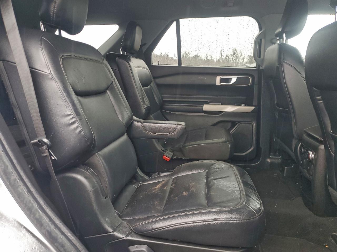 2021 FORD EXPLORER XLT photo 11