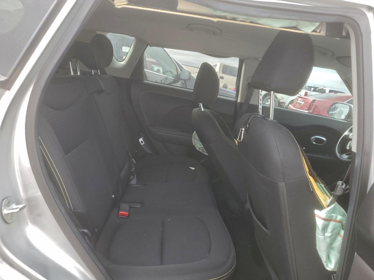 2015 KIA SOUL + photo 11