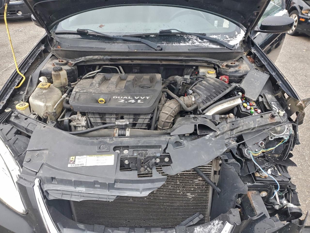 2013 CHRYSLER 200 TOURING photo 11