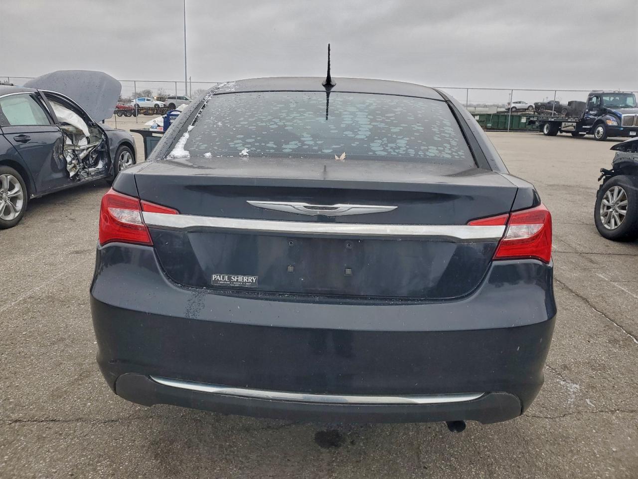2013 CHRYSLER 200 TOURING photo 6