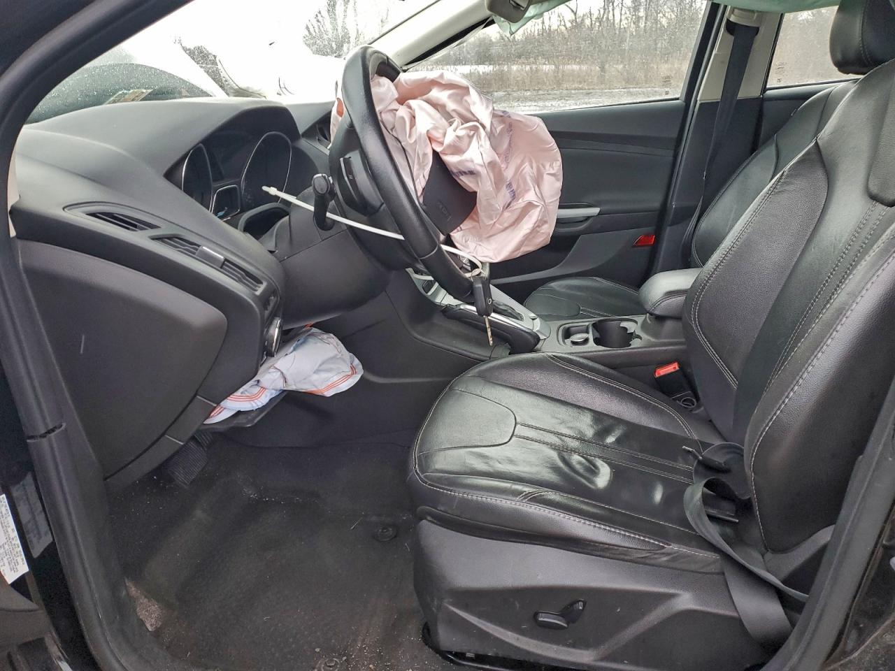 2014 FORD FOCUS SE photo 7