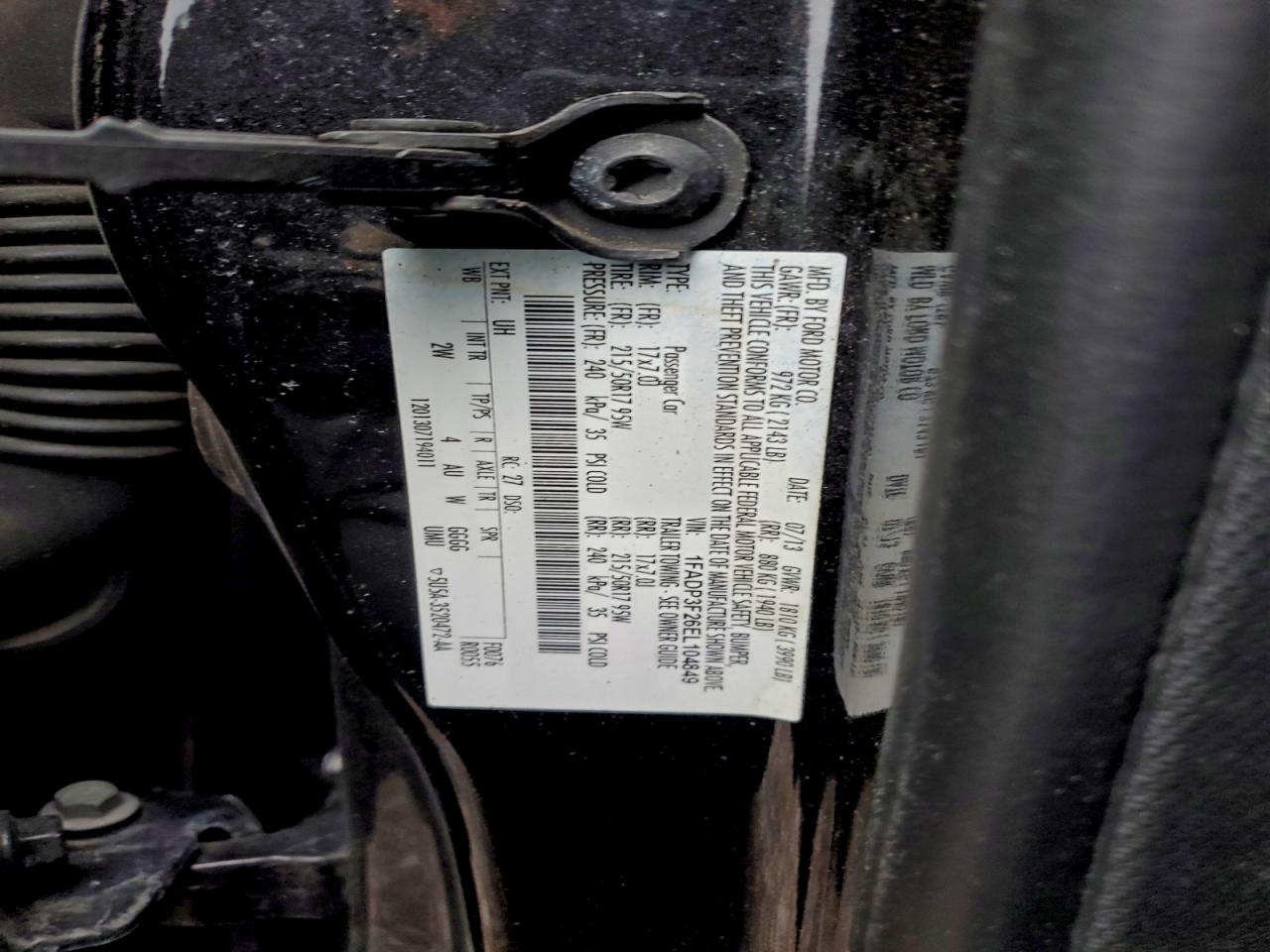 2014 FORD FOCUS SE photo 12