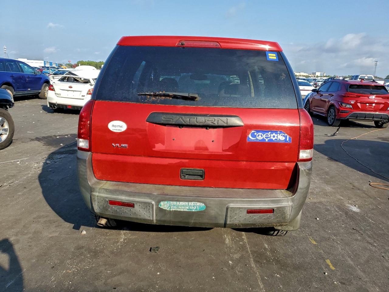 2003 SATURN VUE photo 6