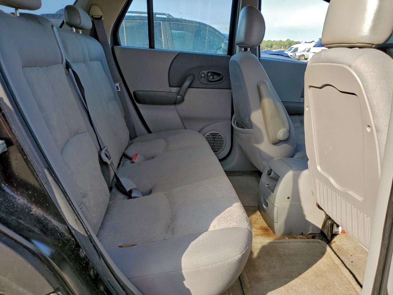 2003 SATURN VUE photo 11