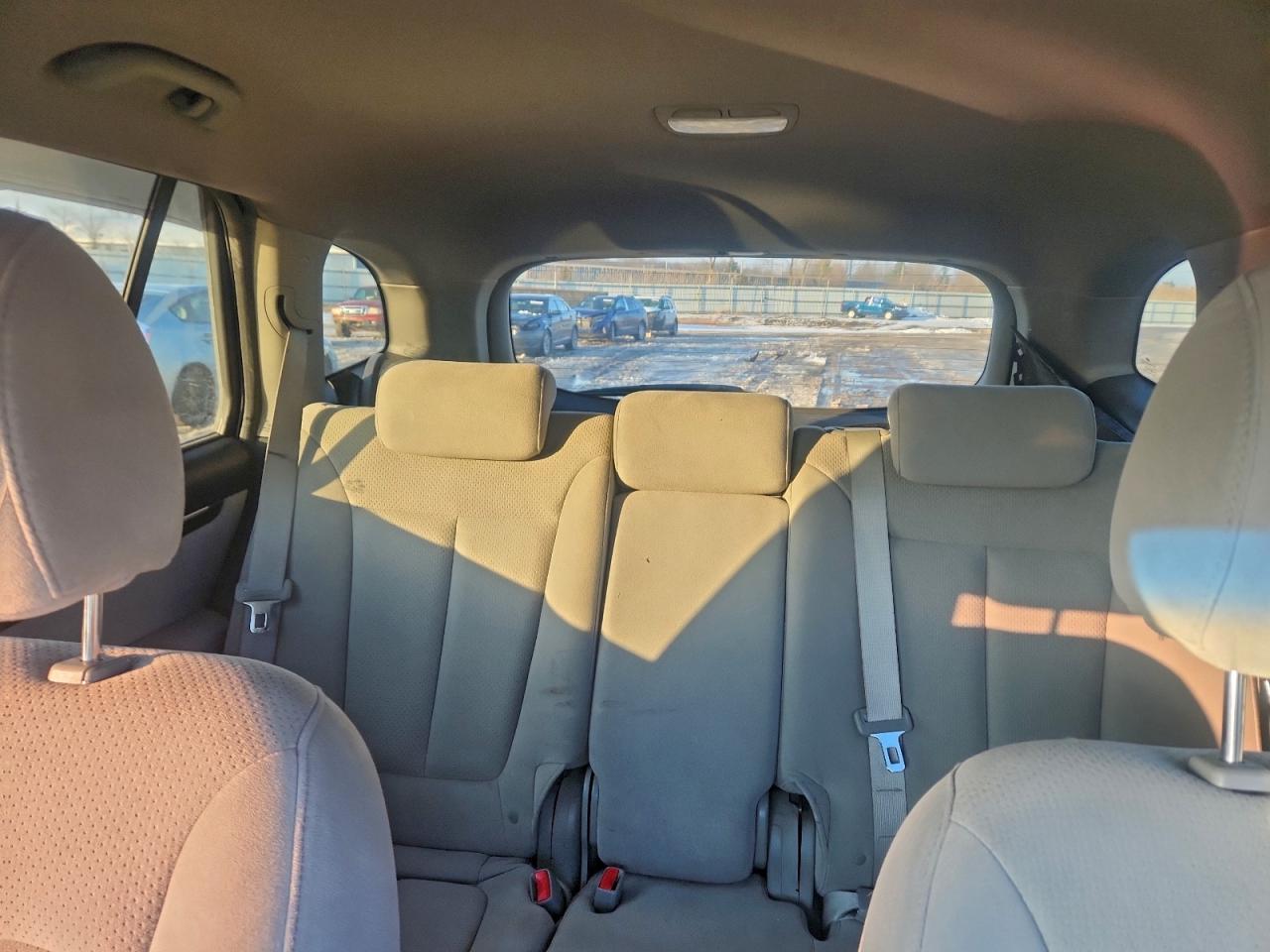 2009 HYUNDAI SANTA FE GLS photo 28