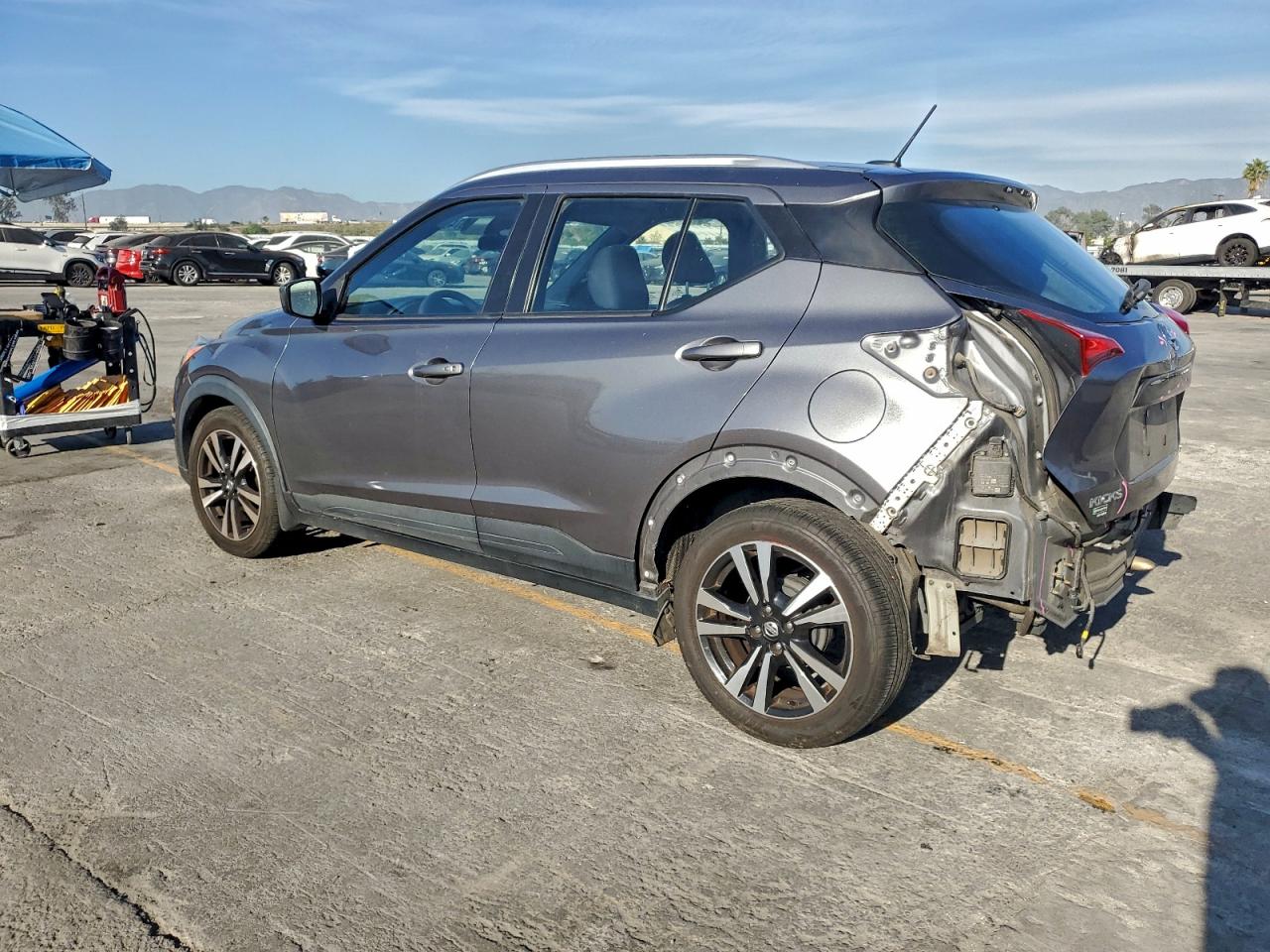 2020 NISSAN KICKS SV photo 2