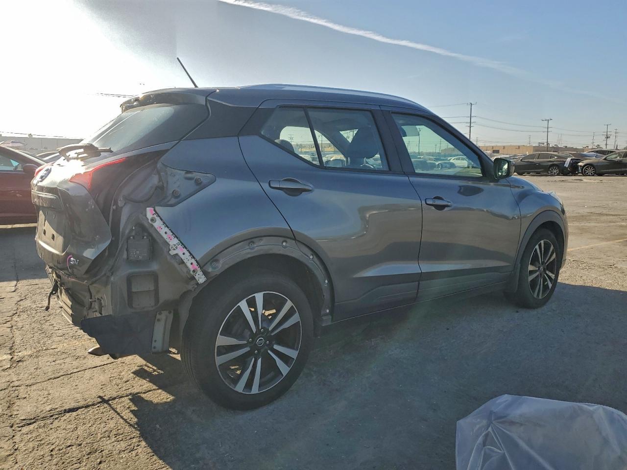 2020 NISSAN KICKS SV photo 3