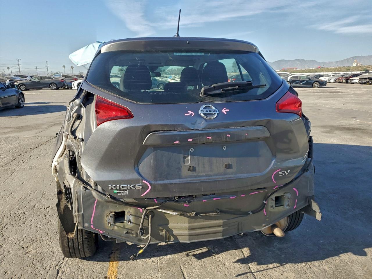 2020 NISSAN KICKS SV photo 6