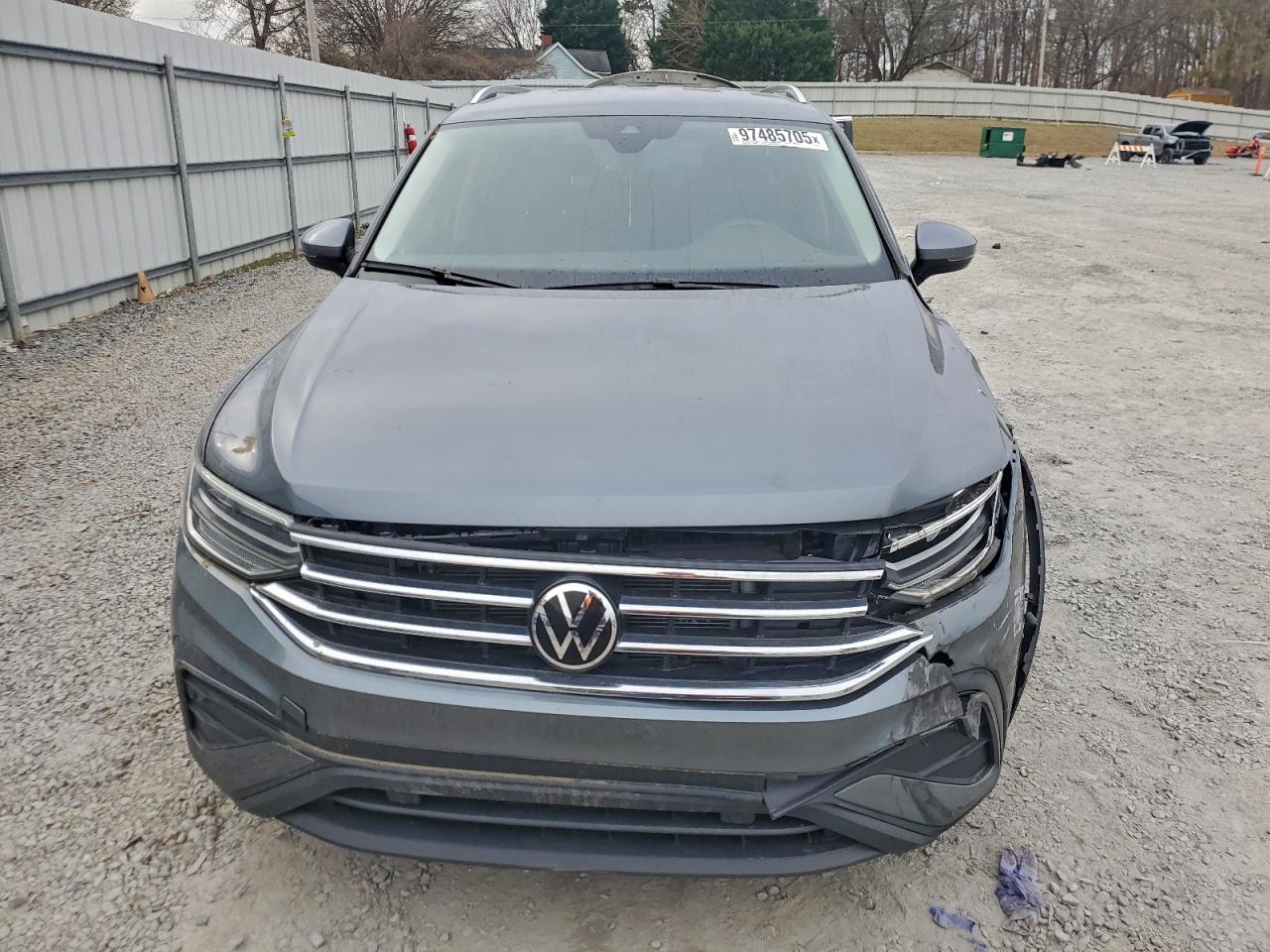 2024 VOLKSWAGEN TIGUAN SE photo 5