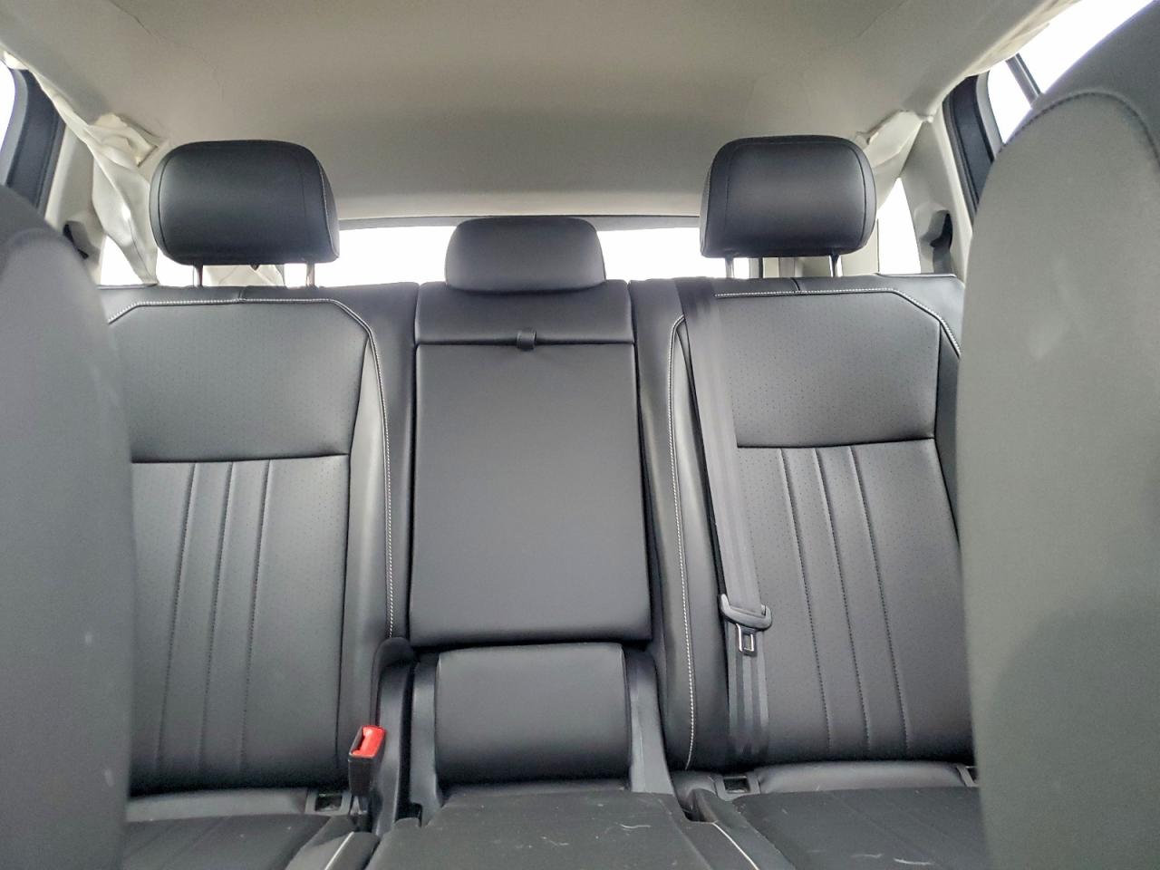 2024 VOLKSWAGEN TIGUAN SE photo 10