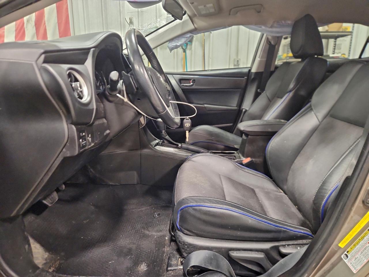 2019 TOYOTA COROLLA L photo 7